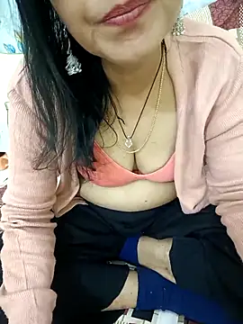 Snapshot of Saroj-Shah chatting on 02.16.25 Saroj-Shah online show from 02.16.25