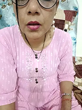Snapshot of Saroj-Shah chatting on 02.19.25 Saroj-Shah online show from 02.19.25