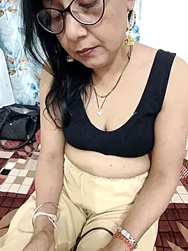 Snapshot of Saroj-Shah chatting on 02.21.25 Saroj-Shah online show from 02.21.25