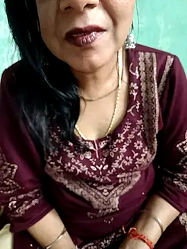 Snapshot of Saroj-Shah chatting on 03.01.25 Saroj-Shah online show from 03.01.25