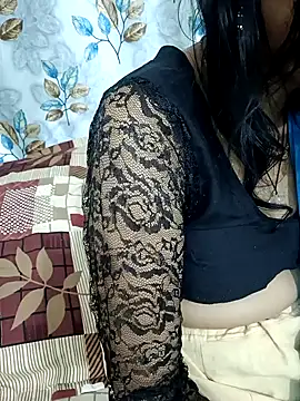 Snapshot of Saroj-Shah chatting on 03.05.25 Saroj-Shah online show from 03.05.25