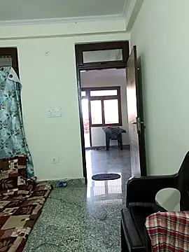 Snapshot of Saroj-Shah chatting on 03.18.25 Saroj-Shah online show from 03.18.25