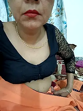 Snapshot of Saroj-Shah chatting on 03.22.25 Saroj-Shah online show from 03.22.25