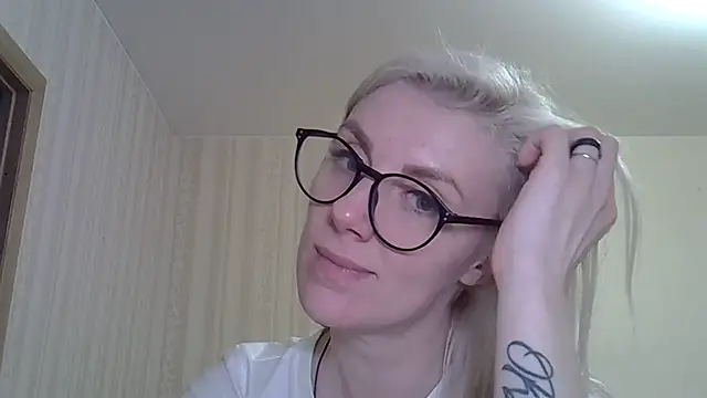 Snapshot of Pabonya91 chatting on 02.23.25 Pabonya91 online show from 02.23.25