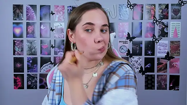 MiaMilas online show from 02.20.25