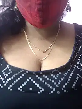 mallu-sumi online show from 10.29.25