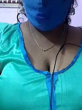 mallu-sumi online show from 12.22.25