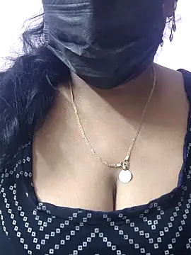 mallu-sumi online show from 04.30.26