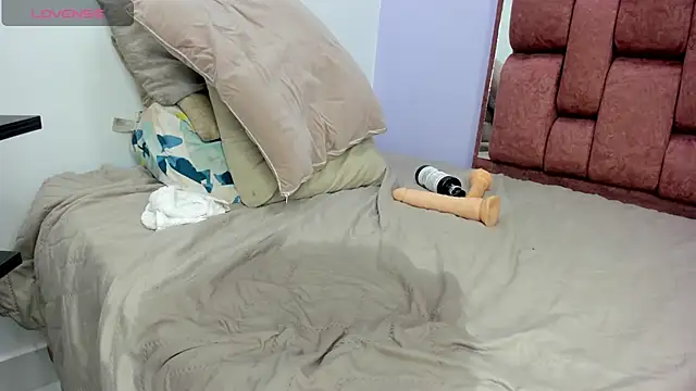 kristakinnky online show from 03.04.25