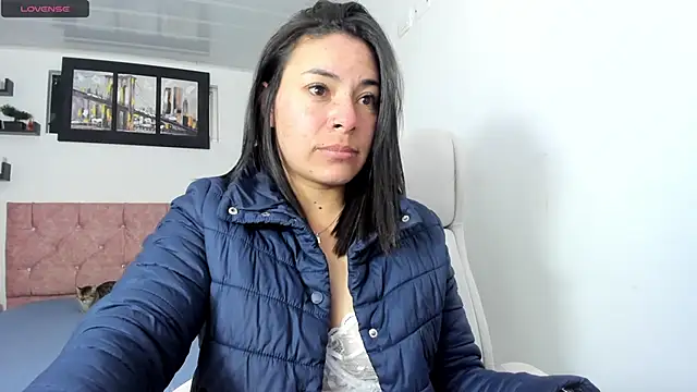 emmaroxi online show from 01.24.25