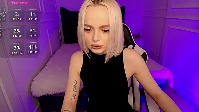 horny blondiee online show from 01.03.25