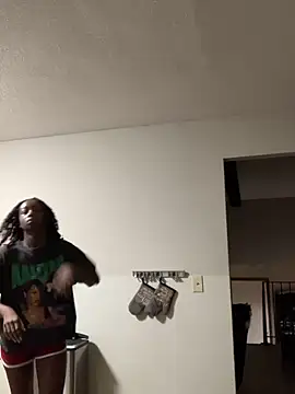 Snapshot of spicysugar74 chatting on 12.13.24 spicysugar74 online show from 12.13.24