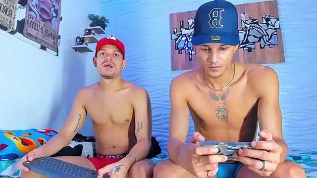 Snapshot of Friendsofeverything_ chatting on 10.10.25 Friendsofeverything  online show from 10.10.25