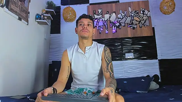 Friendsofeverything  online show from 12.05.25