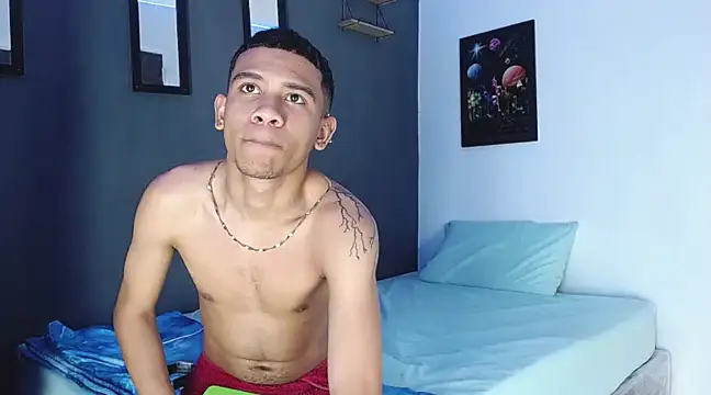 Snapshot of Romancartier_1 chatting on 12.04.24 Romancartier 1 online show from 12.04.24