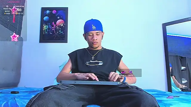 Snapshot of Romancartier_1 chatting on 09.18.25 Romancartier 1 online show from 09.18.25