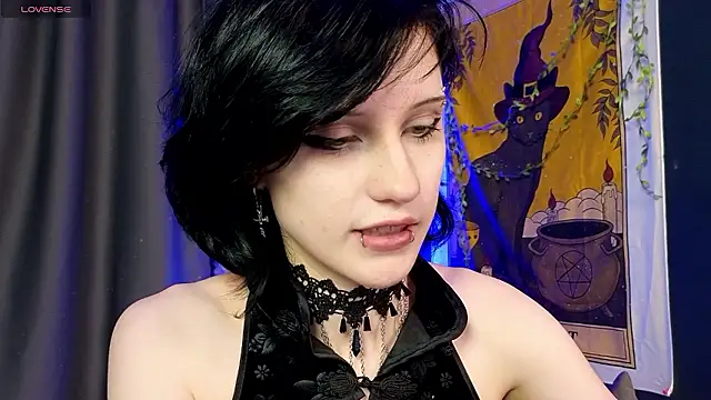 dark vamp  online show from 12.04.24