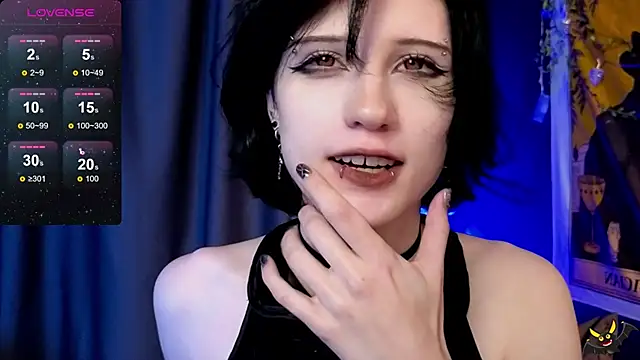 dark vamp  online show from 12.14.24