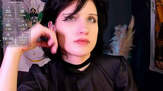 dark vamp  online show from 01.15.25