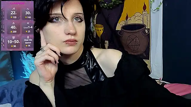 dark vamp  online show from 01.17.25