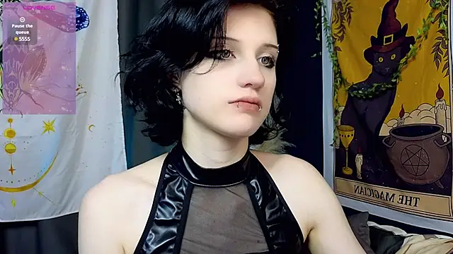 dark vamp  online show from 01.17.25