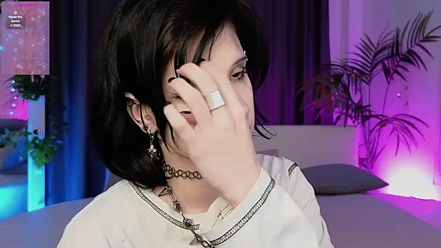 dark vamp  online show from 01.20.25