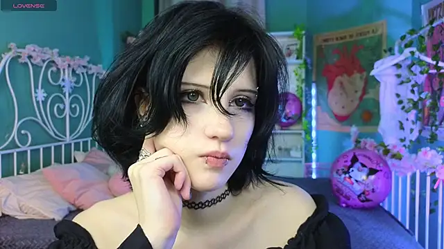 dark vamp  online show from 02.20.25