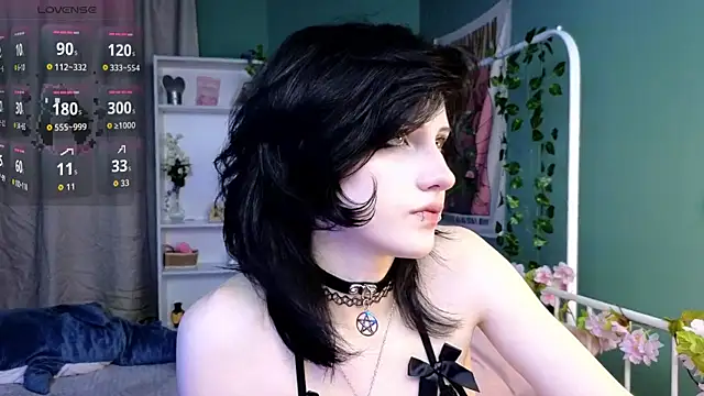 dark vamp  online show from 10.10.25