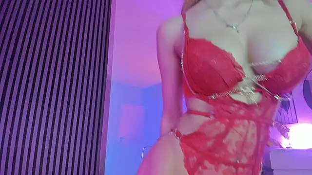 Snapshot of blondie_muller chatting on 03.07.25 blondie muller online show from 03.07.25