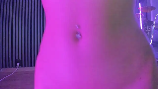 Snapshot of blondie_muller chatting on 03.08.25 blondie muller online show from 03.08.25