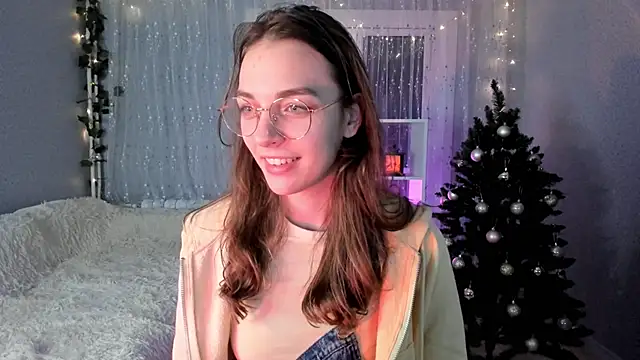 Snapshot of AraCopple chatting on 12.26.24 AraCopple online show from 12.26.24