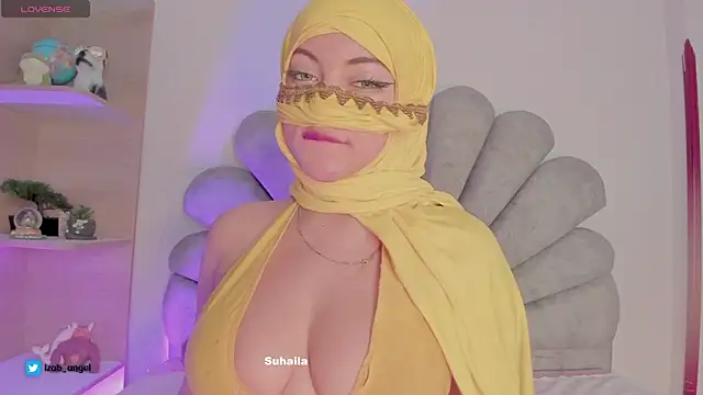 Snapshot of Amaltea chatting on 01.19.25 Amaltea online show from 01.19.25