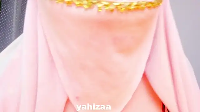 Snapshot of Amaltea chatting on 11.21.25 Amaltea online show from 11.21.25