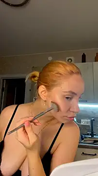 Snapshot of Kitty_Katrine chatting on 09.19.25 Kitty Katrine online show from 09.19.25