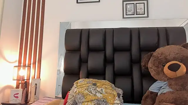Snapshot of meikochoe chatting on 01.19.25 meikochoe online show from 01.19.25