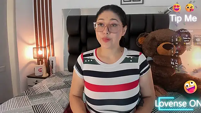 Snapshot of meikochoe chatting on 03.19.25 meikochoe online show from 03.19.25