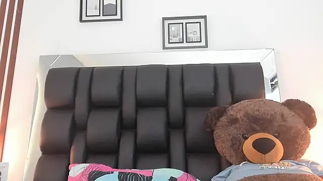 Snapshot of meikochoe chatting on 03.21.25 meikochoe online show from 03.21.25
