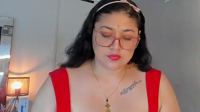 Snapshot of meikochoe chatting on 02.19.26 meikochoe online show from 02.19.26