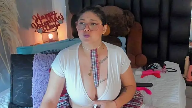 Snapshot of meikochoe chatting on 02.20.26 meikochoe online show from 02.20.26