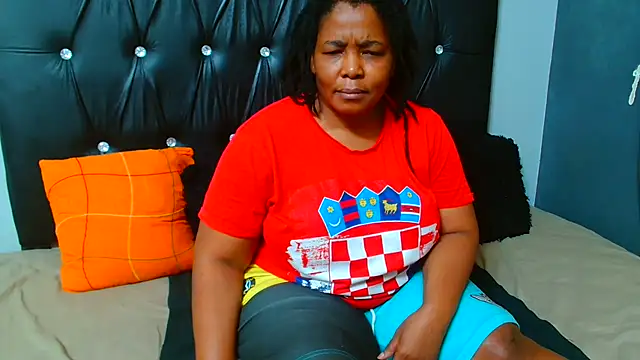 AfricanBigAssxx98 online show from 02.14.25