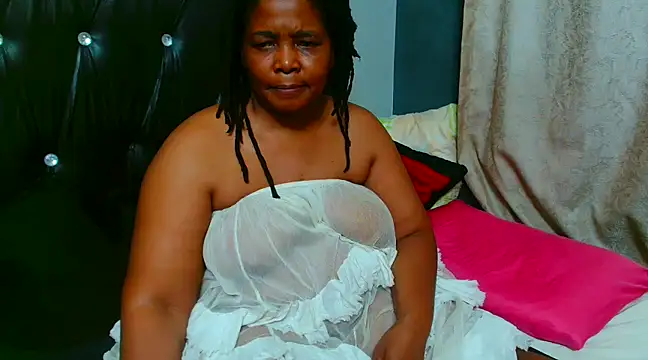 AfricanBigAssxx98 online show from 02.25.25