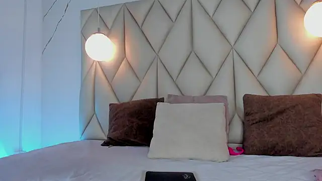 angelswets online show from 11.25.25