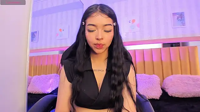 pettit courtny online show from 10.02.25