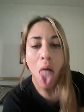 Snapshot of inn1202 chatting on 10.29.25 inn1202 online show from 10.29.25