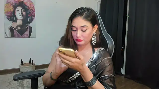 Snapshot of GoddessAnna chatting on 12.11.24 GoddessAnna online show from 12.11.24