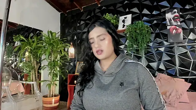 karla 999 online show from 10.28.25