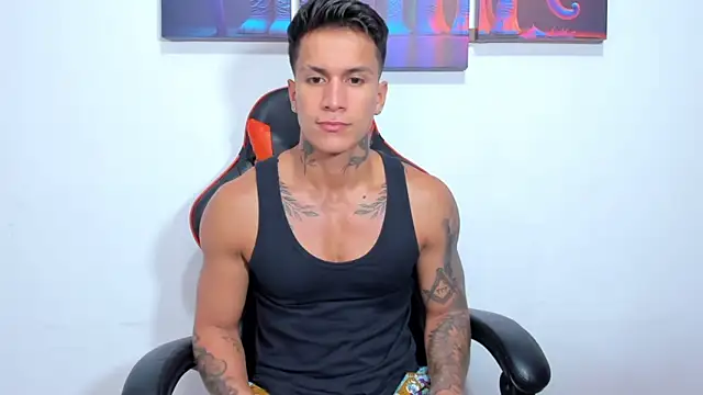 Snapshot of pettergrey1 chatting on 01.11.25 pettergrey1 online show from 01.11.25