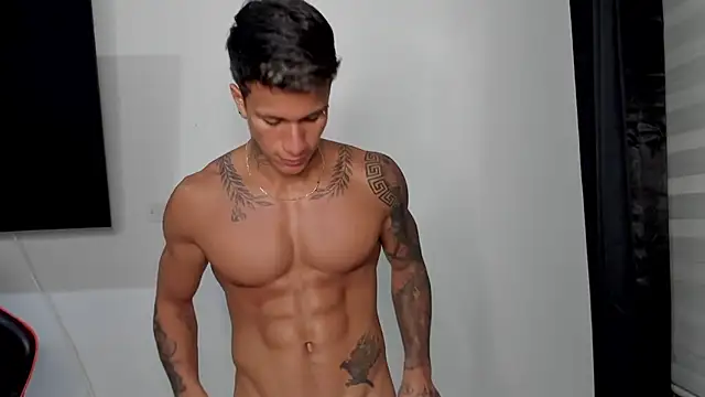 Snapshot of pettergrey1 chatting on 10.20.25 pettergrey1 online show from 10.20.25