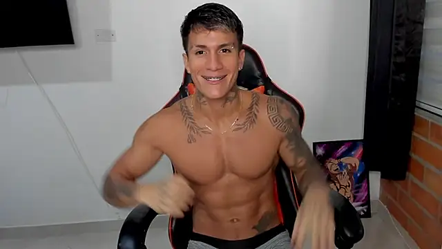 Snapshot of pettergrey1 chatting on 10.22.25 pettergrey1 online show from 10.22.25