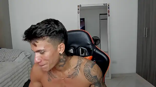 pettergrey1 online show from 02.11.26